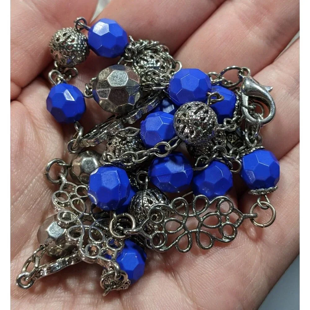 Floral Blue And Silver Tone Beaded Necklace - Picture 5 of 6